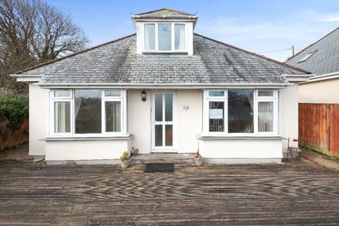 6 Lower Hillcrest, Perranporth, TR6 0JZ