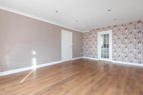 6 Lower Hillcrest, Perranporth, TR6 0JZ