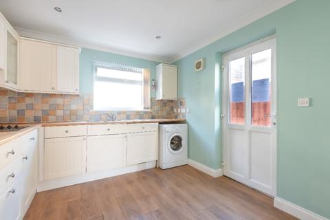 6 Lower Hillcrest, Perranporth, TR6 0JZ
