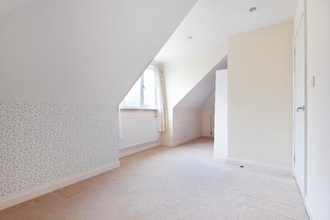 6 Lower Hillcrest, Perranporth, TR6 0JZ