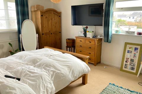 1 Rockfields Close, Porthcawl, CF36 3PD