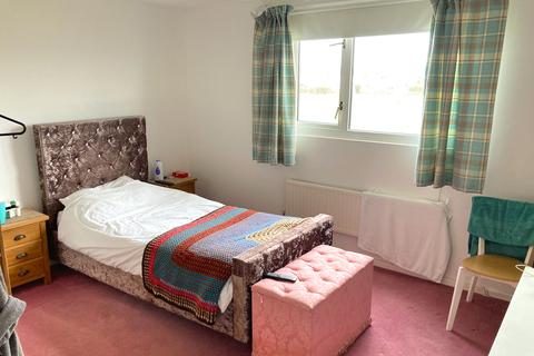 1 Rockfields Close, Porthcawl, CF36 3PD