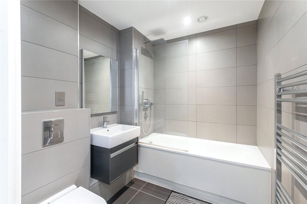 Apartment in London - More