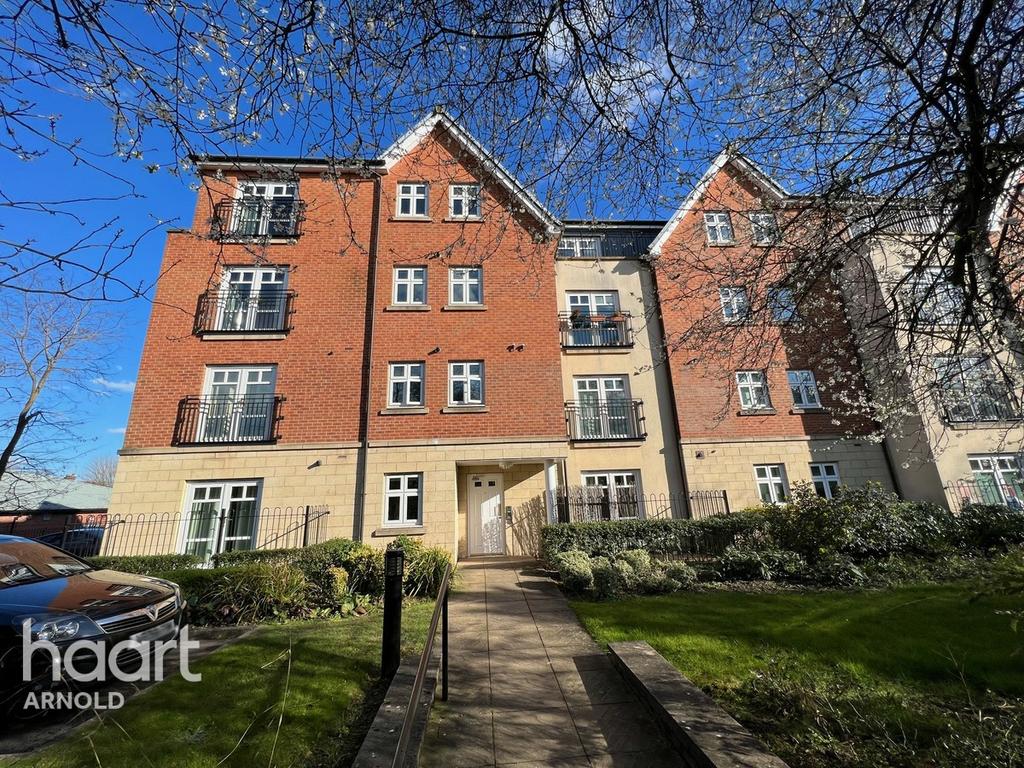 Woodthorpe Drive, Nottingham 2 bed apartment £145,000