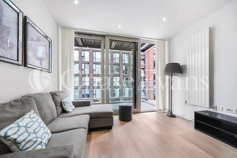 Admiralty Avenue, Docklands, London, E16