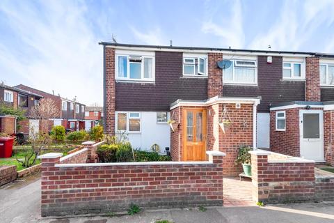 12 Cheviot Road, Slough, SL3 8UA