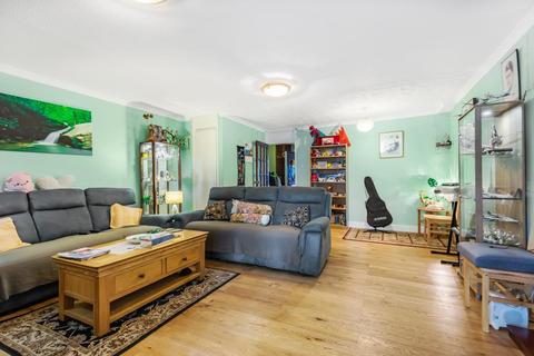 12 Cheviot Road, Slough, SL3 8UA