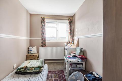 12 Cheviot Road, Slough, SL3 8UA