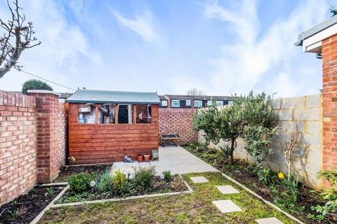 12 Cheviot Road, Slough, SL3 8UA