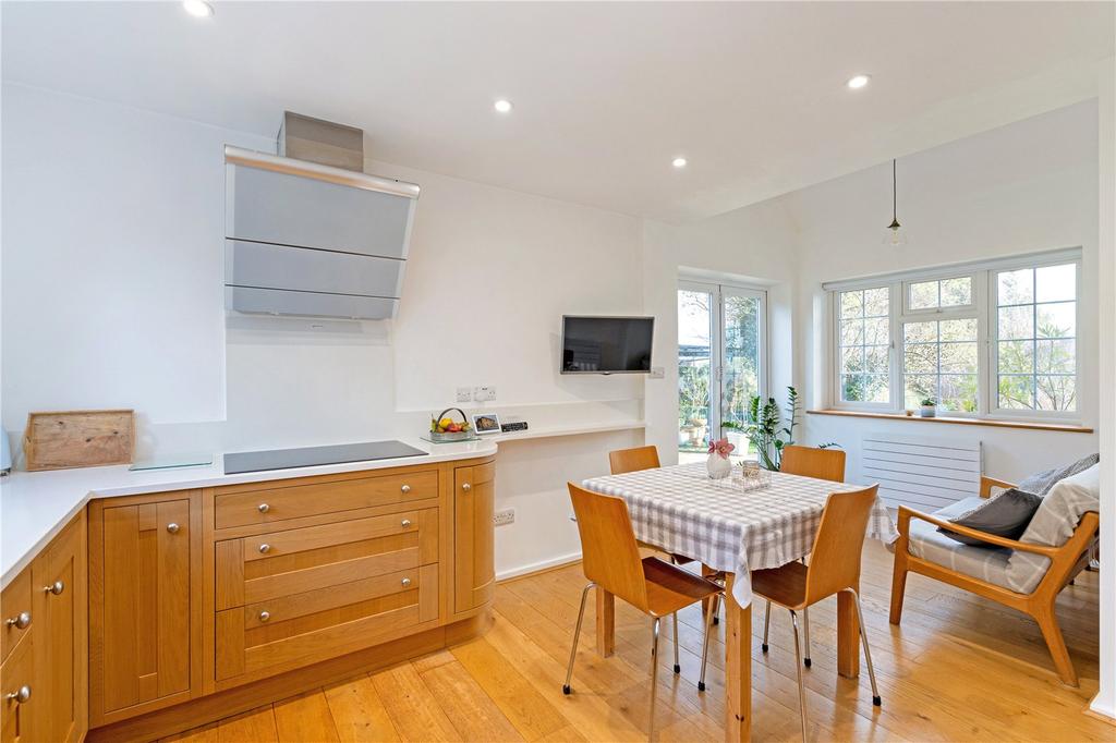 Kitchen/Breakfast