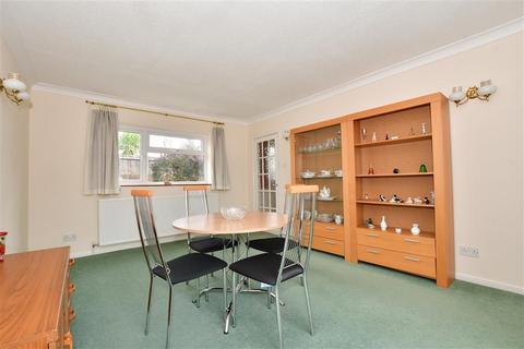 25 Coniston Close, Dartford, DA1 2TY