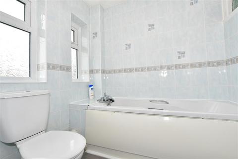 25 Coniston Close, Dartford, DA1 2TY