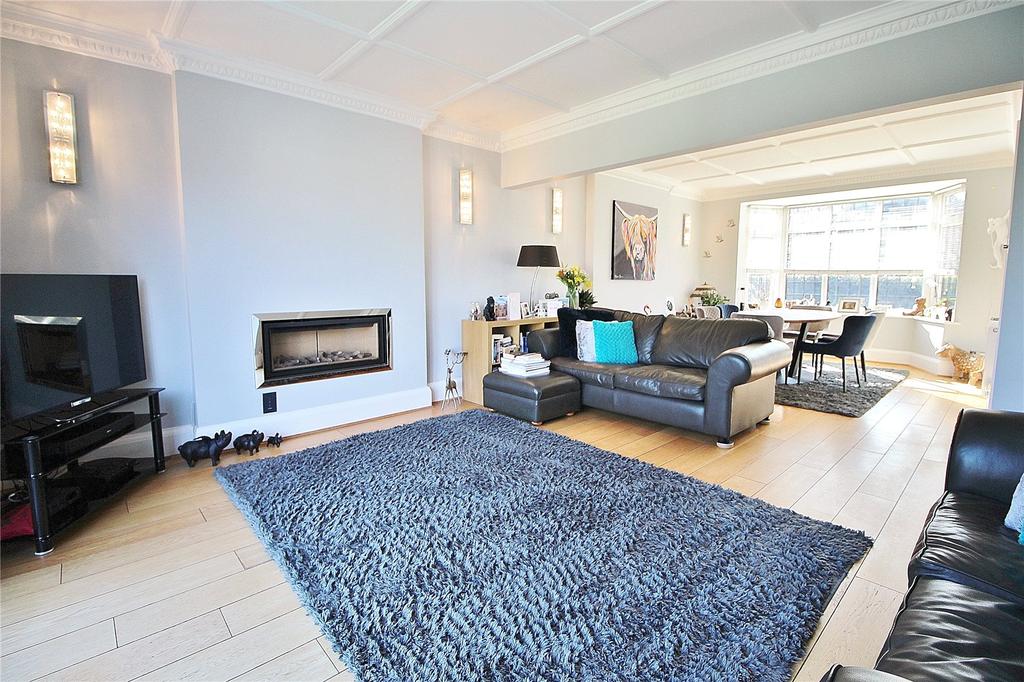 First Avenue, Charmandean, Worthing... 3 bed detached house £850,000