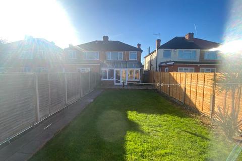 20 Runnymede Gardens, Greenford, UB6 8SX