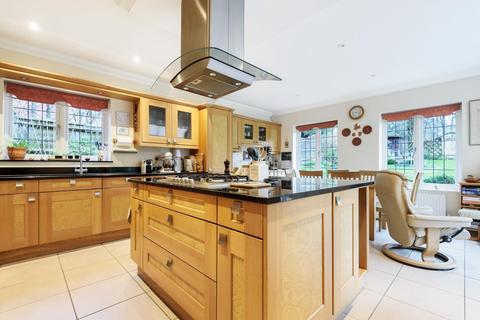 Acorns Old Avenue, West Byfleet, KT14 6AE
