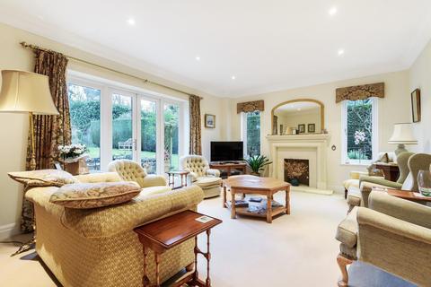 Acorns Old Avenue, West Byfleet, KT14 6AE