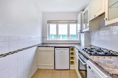 3 Plas Newydd Close, Southend-on-sea, SS1 3AH