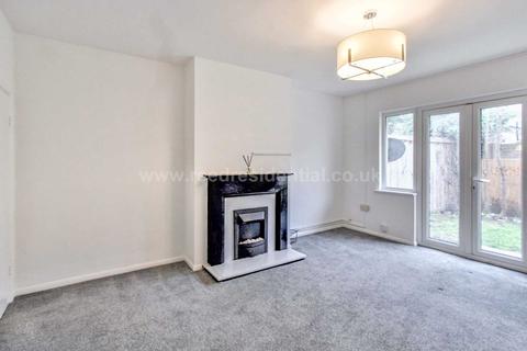 3 Plas Newydd Close, Southend-on-sea, SS1 3AH