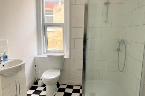 1 bedroom in a house share to rent, House Share, Lyndhurst Road, N22