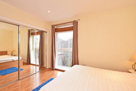 1 bedroom flat for sale, Merton Road, Wimbledon