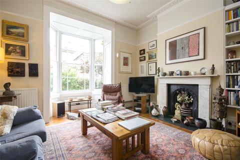 42 Lavender Grove, London, E8 3LS