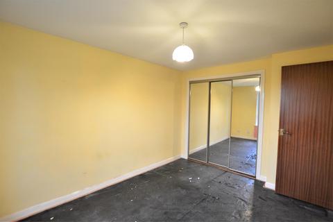 18 Carters Place, Irvine, KA12 0BU