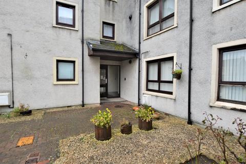 18 Carters Place, Irvine, KA12 0BU