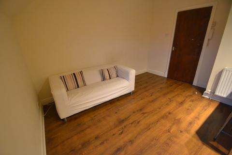1 bedroom flat to rent, Palatine Road, Northenden, Manchester. M22 4HH