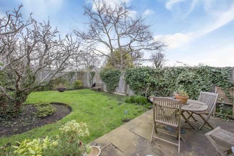 170 Elm Road, New Malden, KT3 3HT