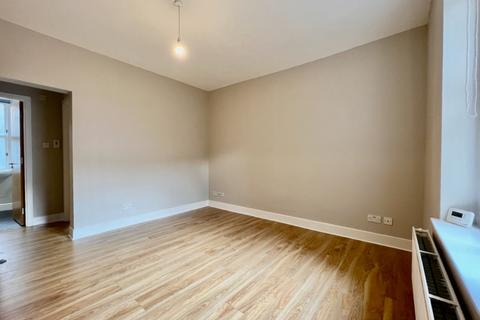 1 bedroom flat to rent, Patriothall, Stockbridge, Edinburgh, EH3