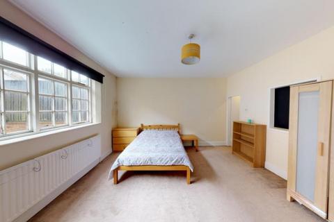 undefined, Flat 1, 9a Forest Road East, Nottingham, NG1 4HJ