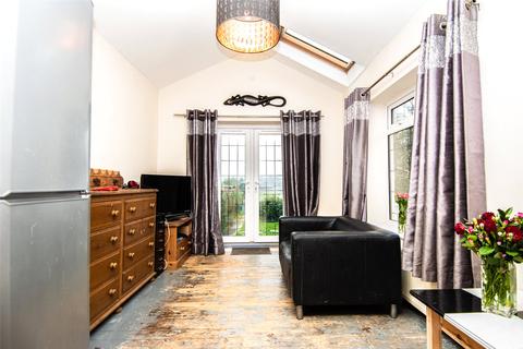 3 bedroom semi-detached house for sale - Stourbridge Road, Fairfield, Bromsgrove, B61