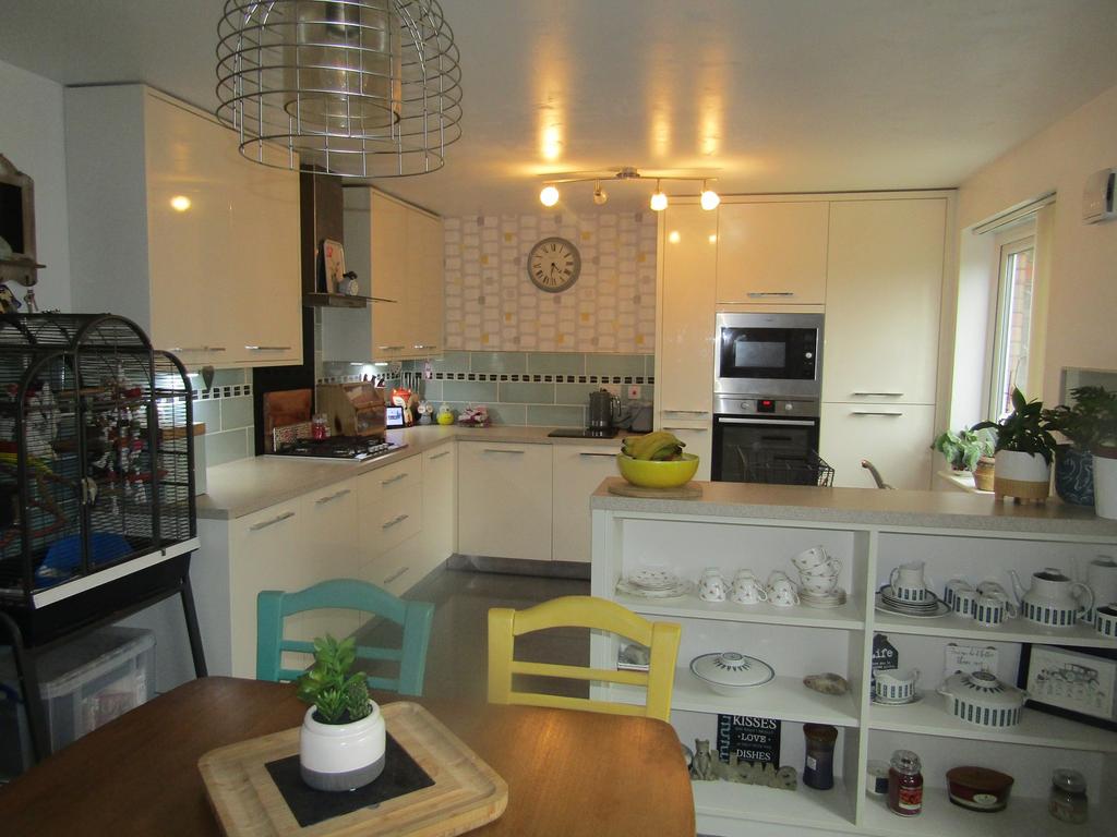 Kitchen 1