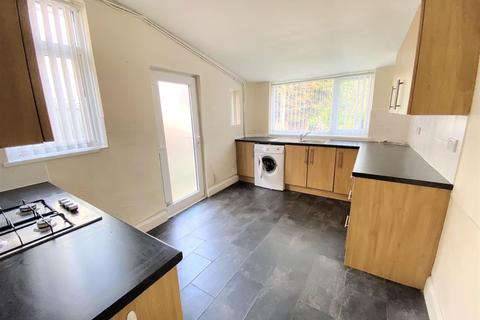 211 Thomas Lane, Liverpool, L14 5NU
