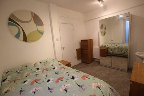 1 bedroom property to rent - Lower Road, London, SE16