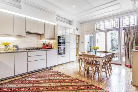 23 Braxted Park, London, SW16 3DU
