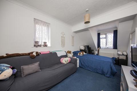 9 Bay Tree Close, Heathfield, TN21 8YG