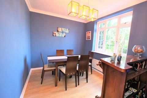95 Leesons Hill, Orpington, BR5 2NG