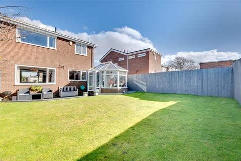 26 Carrsyde Close, Whickham, Newcastle Upon Tyne, NE16 5UD
