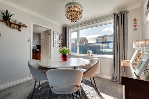26 Carrsyde Close, Whickham, Newcastle Upon Tyne, NE16 5UD
