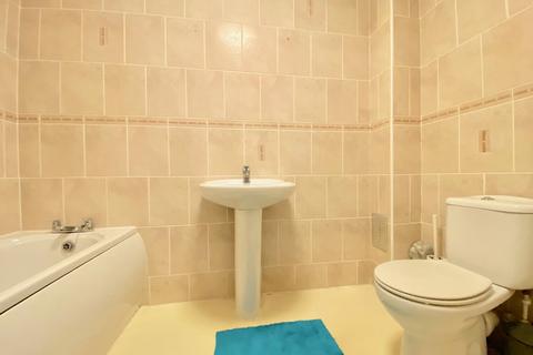 28 Blacklock Close, Gateshead, NE9 6AS