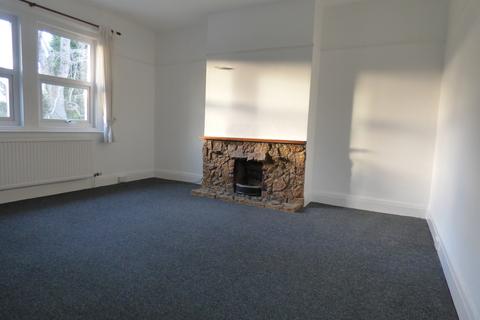 2 bedroom apartment to rent, Fore Street, Bovey Tracey