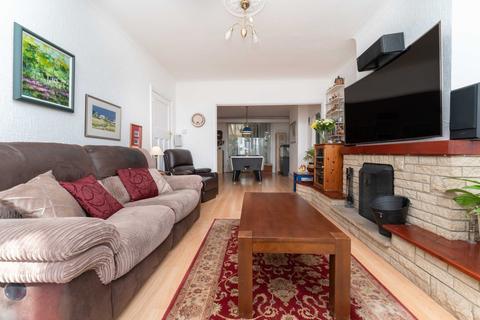 309 Boston Road, London, W7 2AT