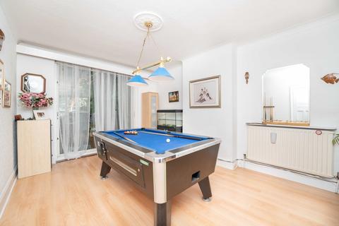 309 Boston Road, London, W7 2AT