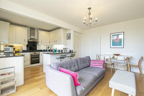 7 Vernon Avenue, Woodford Green, IG8 0AU