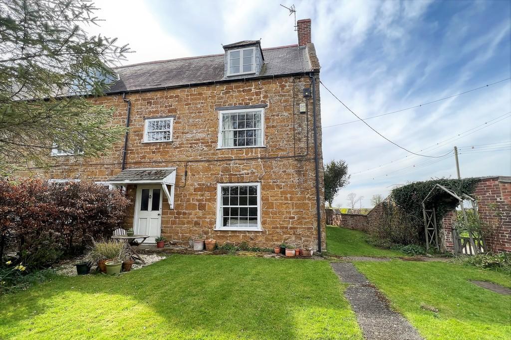Eastwell, Melton Mowbray 4 bed semidetached house £499,950