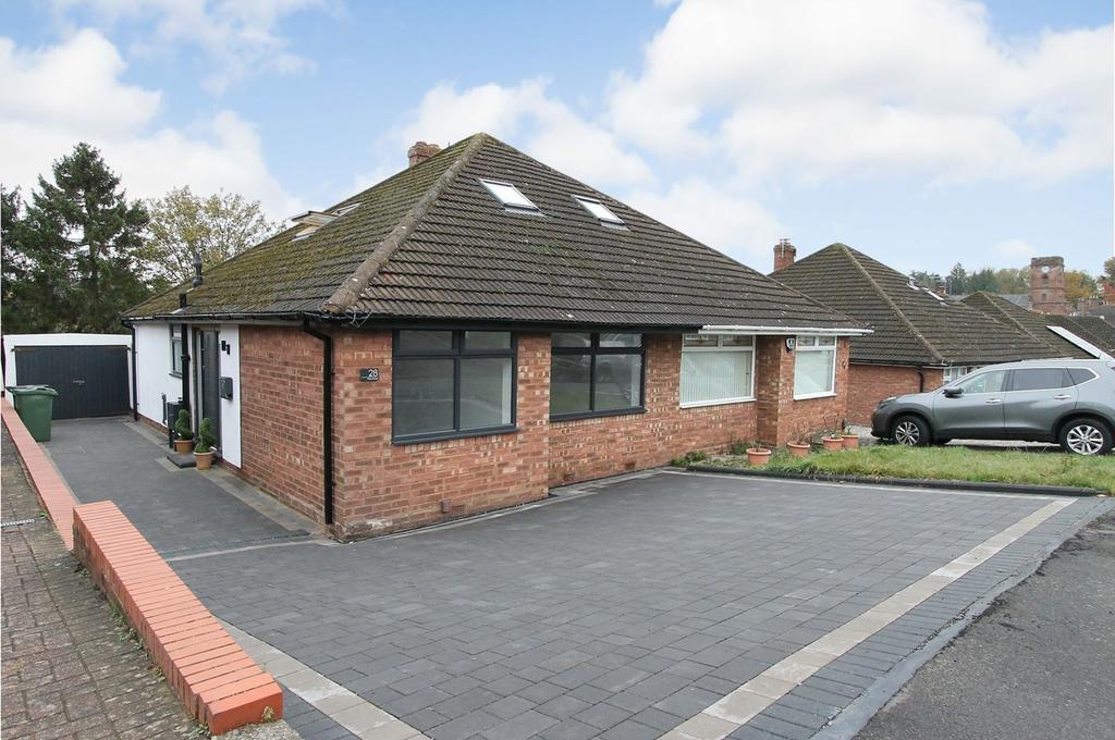 Priory Road, Oldswinford, Stourbridge, DY8 3 bed bungalow £1,200 pcm