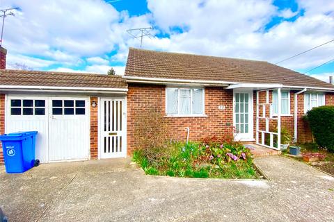 3 bedroom bungalow to rent - Barkham Road, Wokingham, Berkshire, RG41