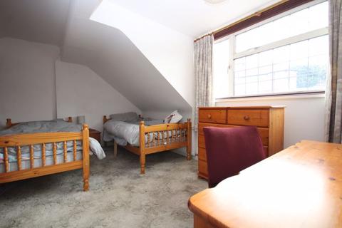 6 Cholmondeley Road, West Kirby, Wirral, CH48 7HD
