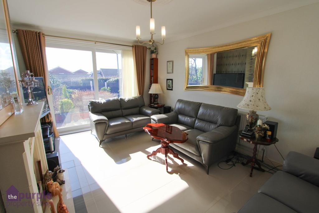 Marlow Close, Bolton, BL2 2 bed detached bungalow £269,950